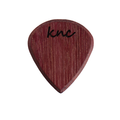 Yüksek rezonanslı morkalp (purple heart) ağacından el işçiliğiyle üretilmiş, doğal mor renkli Knc Picks ahşap gitar penası.