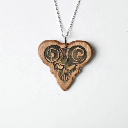 Pick Of Destiny Ceviz Ağacı Pena Kolye - Knc Picks